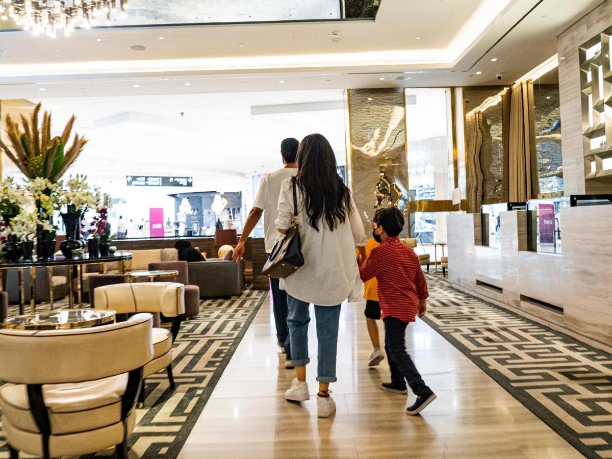 حياة ريجنسي القوت مول الكويت المظهر الخارجي الصورة The lobby of the hotel